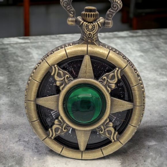Pocket Watch Star Green Gem NEW Gift Costume Antique Bronze Vintage Look Fortune - Picture 1 of 7